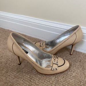 Dolce and Gabbana pumps